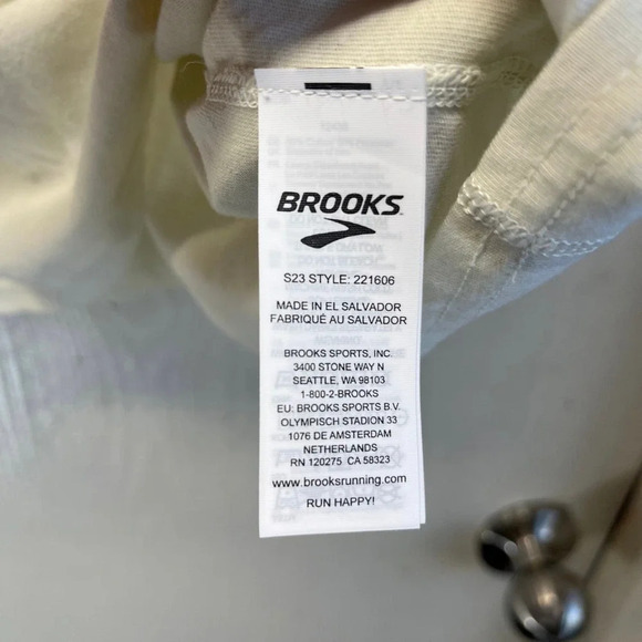 Brooks Womens Size XL Distance Tank 2.0 Mist Ochre Sunrise Scenic NEW - Picture 5 of 12